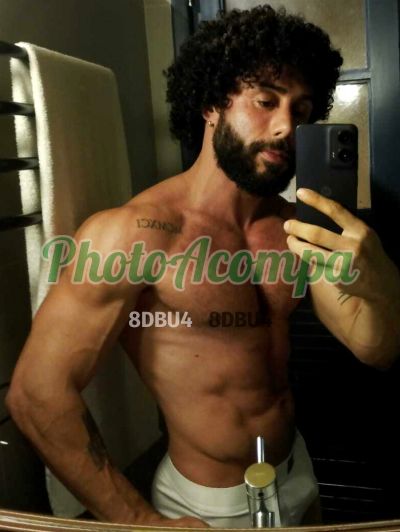 Leo (21) 99458-5750, garoto de programa no Centro (RJ)