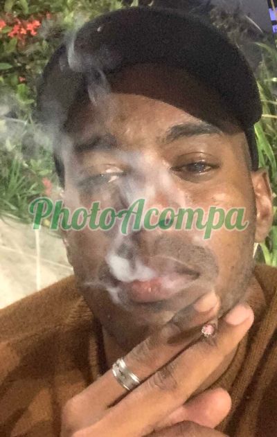 Arthur, garoto de programa em Maricá