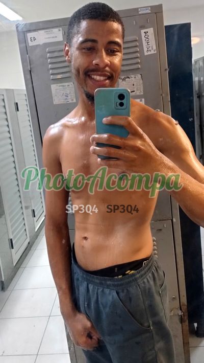 Lobo (21) 96613-9160, garoto de programa no Rio de Janeiro