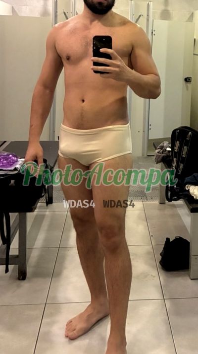 Terapeuta Argentino, homem que faz massagens eróticas na Barra da Tijuca (RJ)