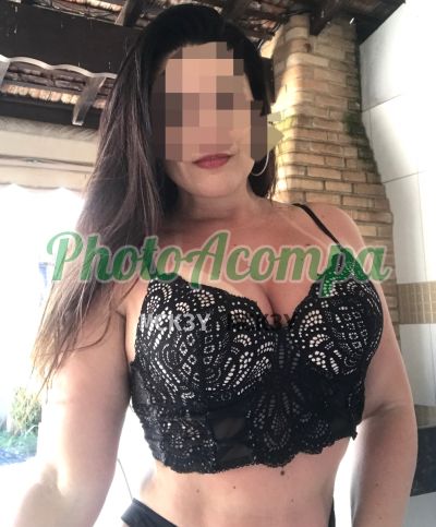 Nicole Borgmann, mulher que faz videochamadas e sexting