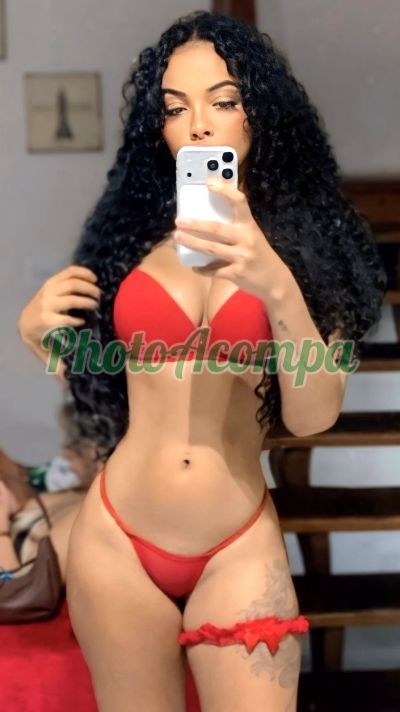 Lola, mulher que faz videochamadas e sexting