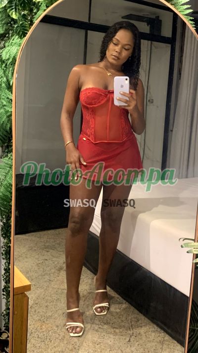 Cássia, garota de programa em Copacabana (RJ)