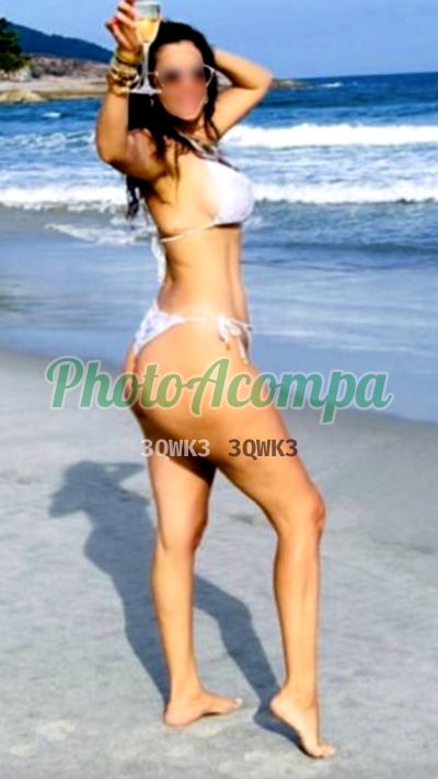 Fabíola Amore, mulher que faz videochamadas e sexting