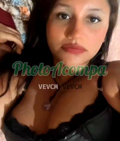 Yasmin, mulher que faz videochamadas e sexting