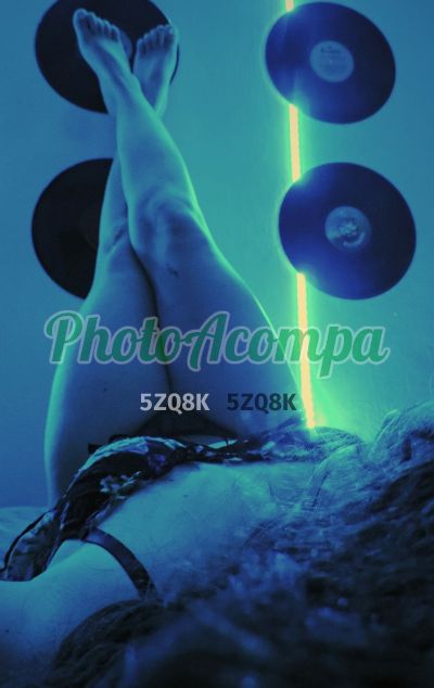 Afrodite, mulher que faz videochamadas e sexting