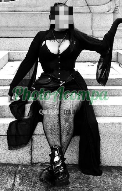 Julia Vamp, garota de programa em São Paulo