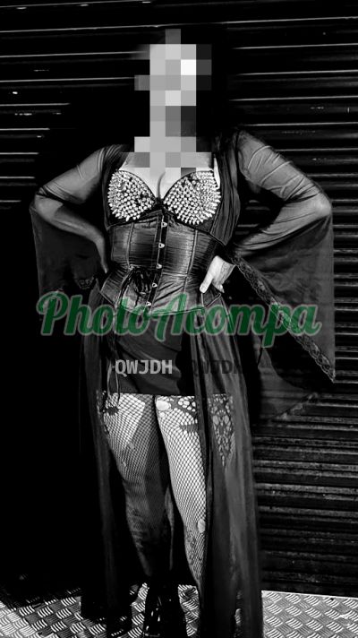 Julia Vamp, escort em São Paulo