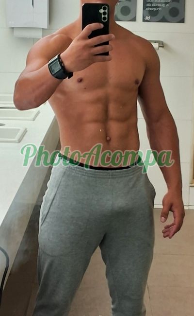 Cris (21) 96659-7431, garoto de programa na Zona Sul (RJ)