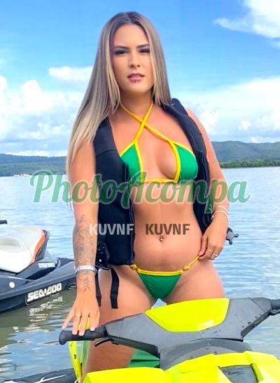 Bruninha, mulher que faz videochamadas e sexting
