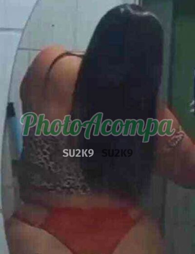 Sarah, mulher que faz videochamadas e sexting