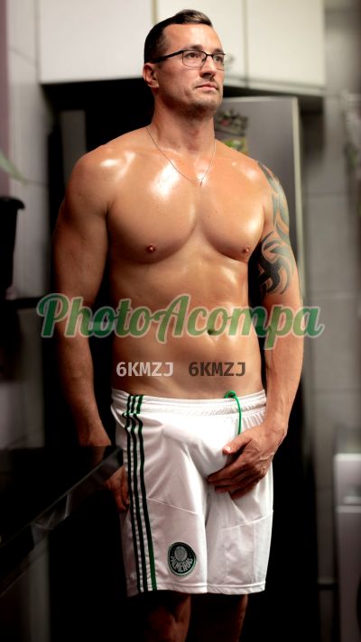 Leo (11) 99858-1717, homem que faz massagens eróticas em São Paulo