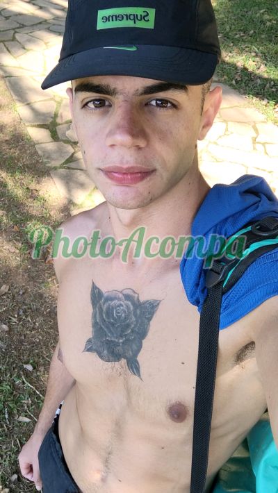 João Vitor, garoto de programa em Uberlândia