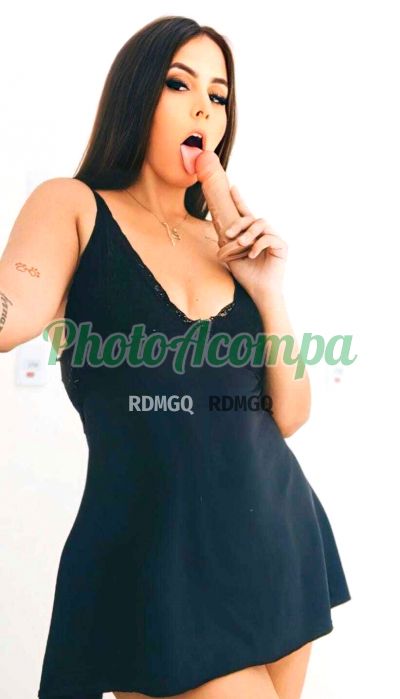 Juh, mulher que faz videochamadas e sexting