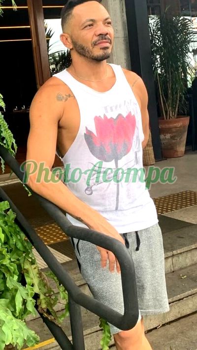 Samuel, garoto de programa na Consolação (SP)