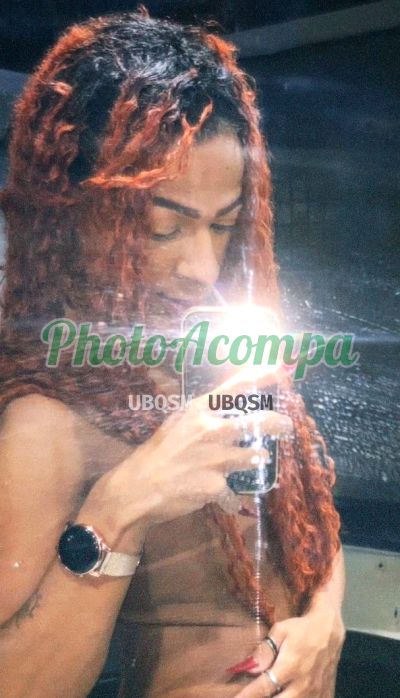 Cat, travesti no Méier (RJ)