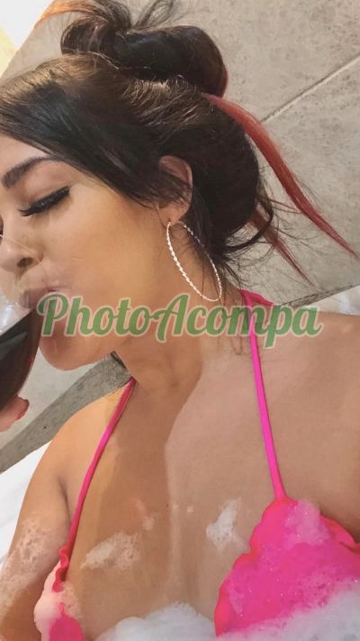 Oii meu nome é carla (41) 99662-5771, garota de programa em Balneário Camboriú