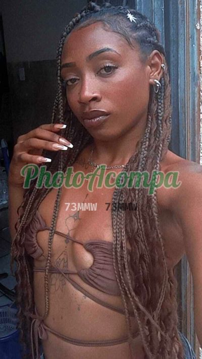 Penélope, acompanhante em Duque de Caxias