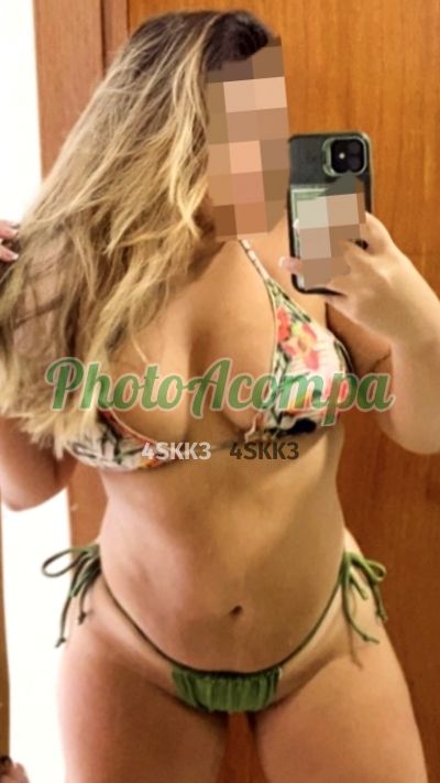 Jade, mulher que faz videochamadas e sexting