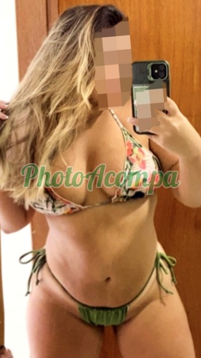 Jade, mulher que faz videochamadas e sexting