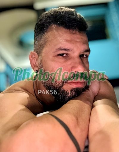 Papai Barbudo, garoto de programa em São Paulo