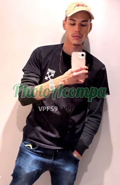 Apollo Coutinho, garoto de programa na República (SP)