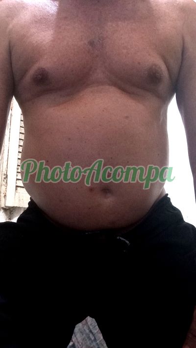 Rick Masseur, homem que faz massagens eróticas em Aracaju