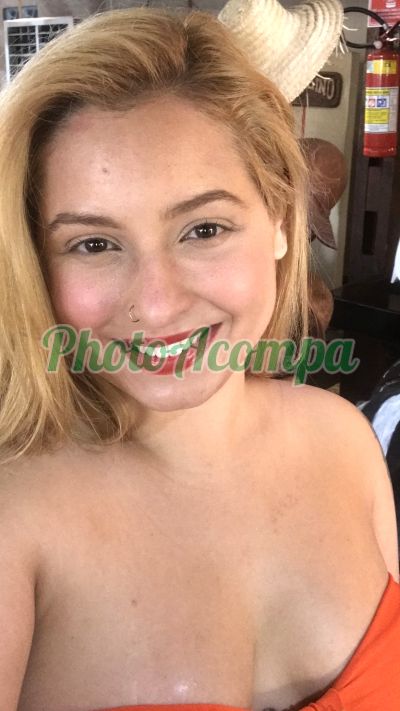 Larissa, acompanhante em Macaé