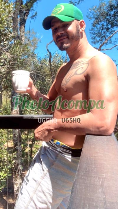 Lucas, garoto de programa em Balneário Camboriú