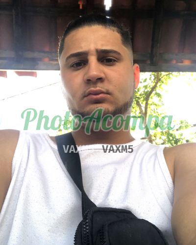 Ítalo, garoto de programa em Embu das Artes