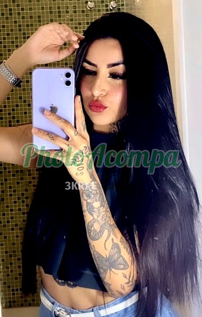 Bia Araujo, mulher que faz videochamadas e sexting