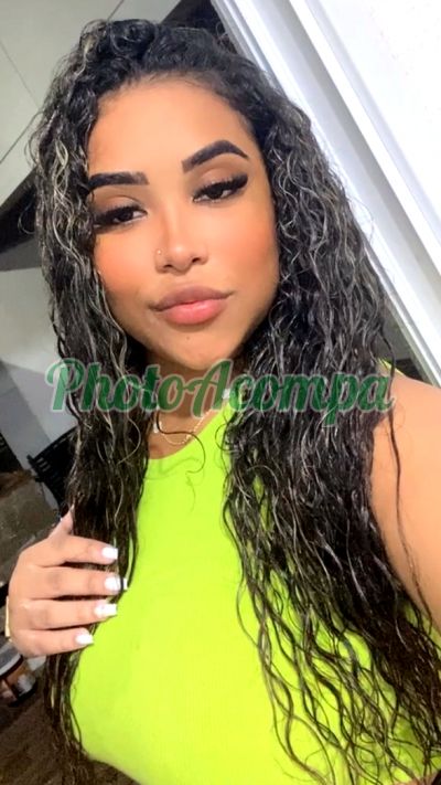 Karolaine Farias (41) 98451-2177, escort em Cascavel