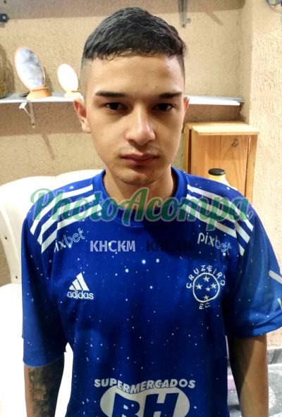 Pedro, garoto de programa em São Vicente