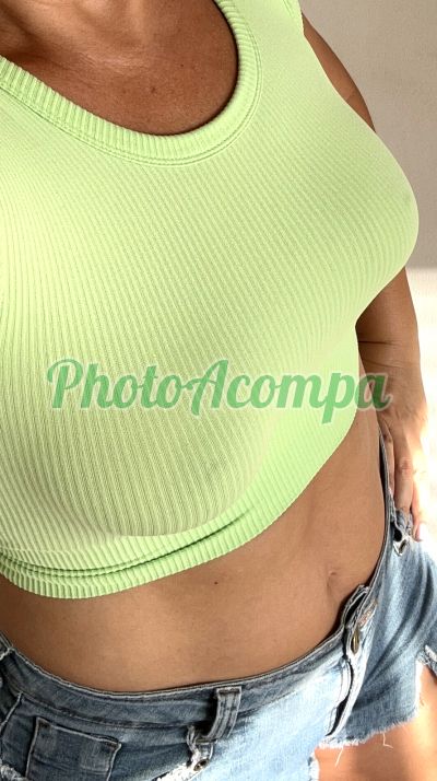 Suellen, mulher que faz videochamadas e sexting