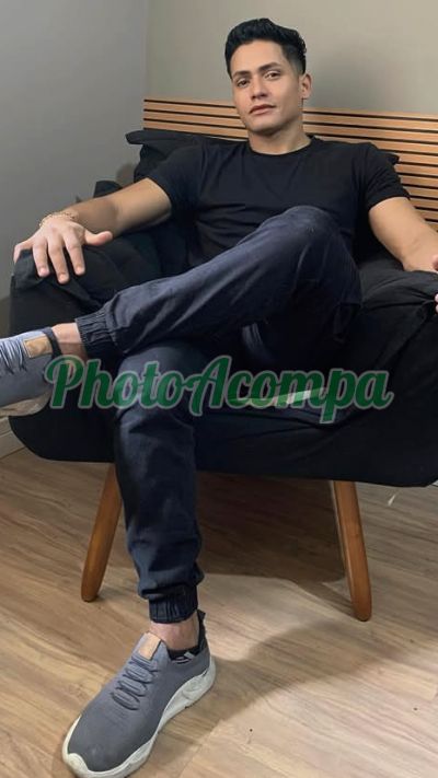 Caio, homem que faz massagens eróticas em São Paulo