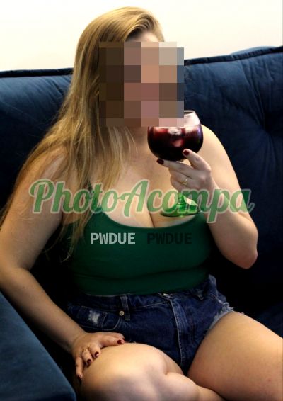 Pati, mulher que faz videochamadas e sexting