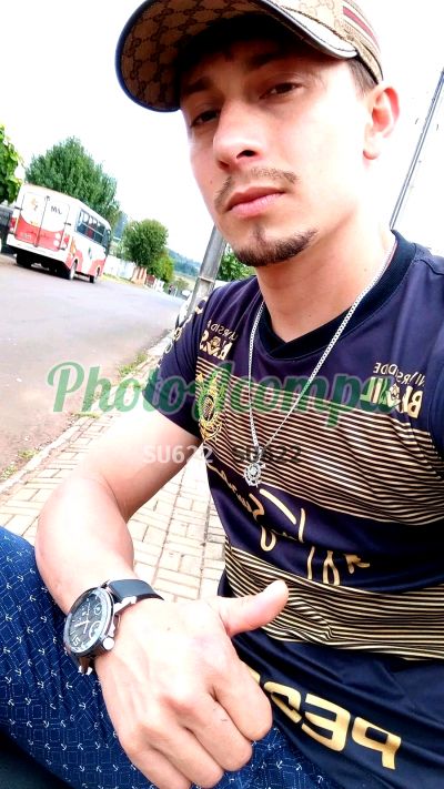 Pedro, garoto de programa em Xanxerê