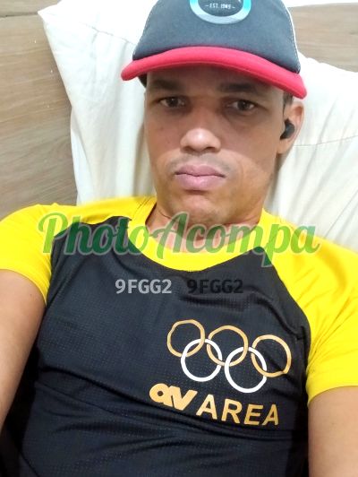 Moreno, garoto de programa em Porto Alegre