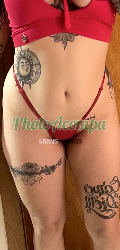 Luna Feet, mulher que faz videochamadas e sexting