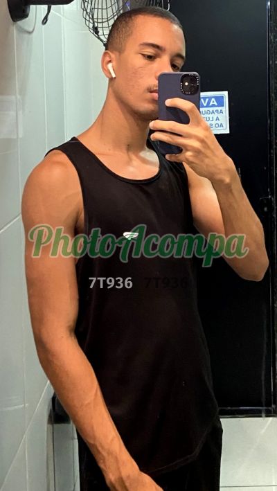 Pedro (21) 99003-8398, garoto de programa na Zona Norte (RJ)