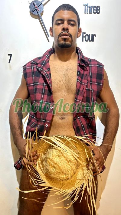 Pablo de Arrascaeta (21) 96099-9378, garoto de programa no Centro (RJ)