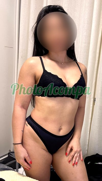 Luciana, mulher que faz videochamadas e sexting