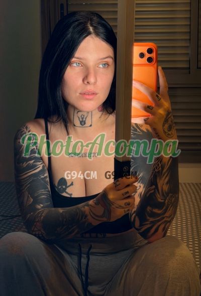 Rafa, mulher que faz videochamadas e sexting