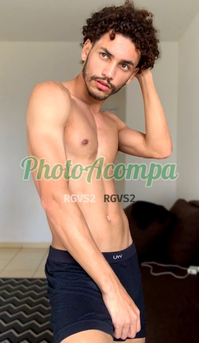 Sebastián (21) 97321-2587, garoto de programa no Rio de Janeiro