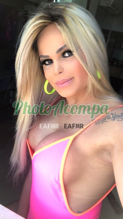 Nicolly Vasconcellos, trans em Boa Viagem (Recife)