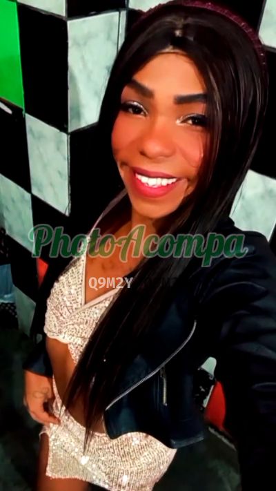 Victória (12) 99779-1704, travesti em Caraguatatuba