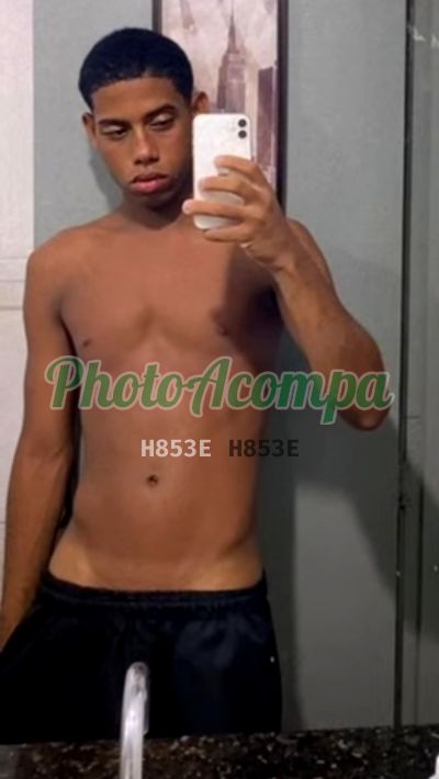 Lucas Souza (21) 97981-8752, garoto de programa no Rio de Janeiro