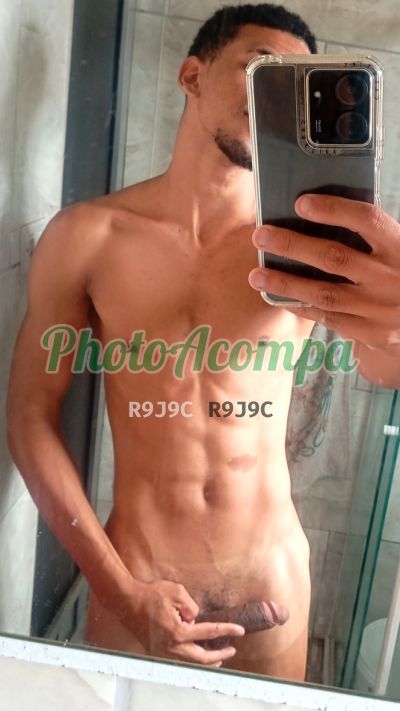 Gutto Havier (21) 95905-2930, garoto de programa no Recreio dos Bandeirantes (RJ)