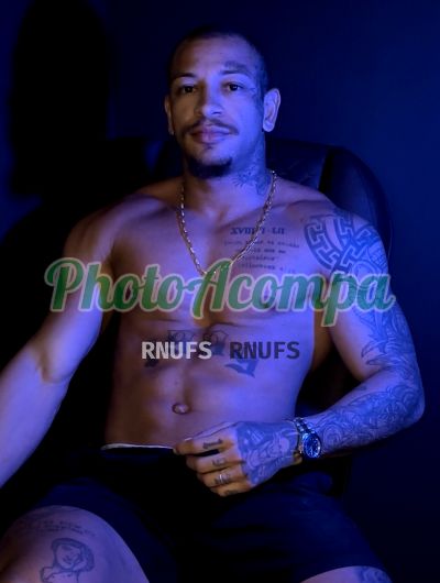 Jotta (21) 99053-8349, garoto de programa em Copacabana (RJ)