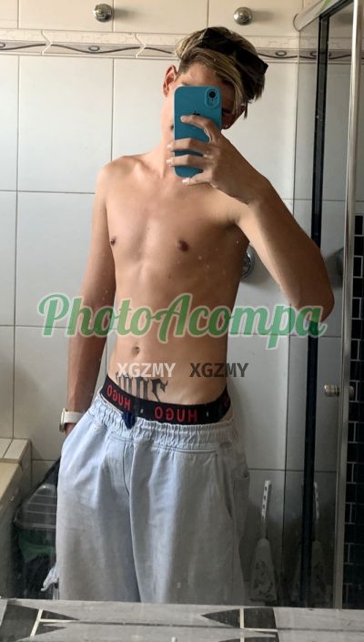 Wesley Thiago (19) 99268-2690, garoto de programa em Capivari